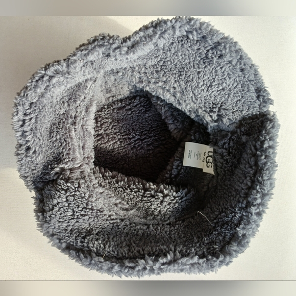 UGG dark grey , black writing UGG , bonded fleece sherpa bucket Unisex hat - Picture 2 of 7